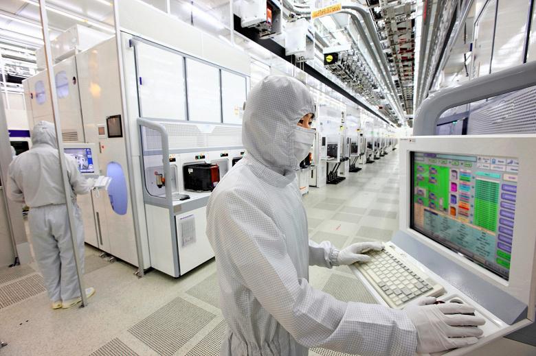 Из-за коронавируса доля Samsung на рынке контрактного производства полупроводниковой продукции уменьшится Из-за коронавируса доля Samsung на рынке контрактного производства полупроводниковой продукции уменьшится