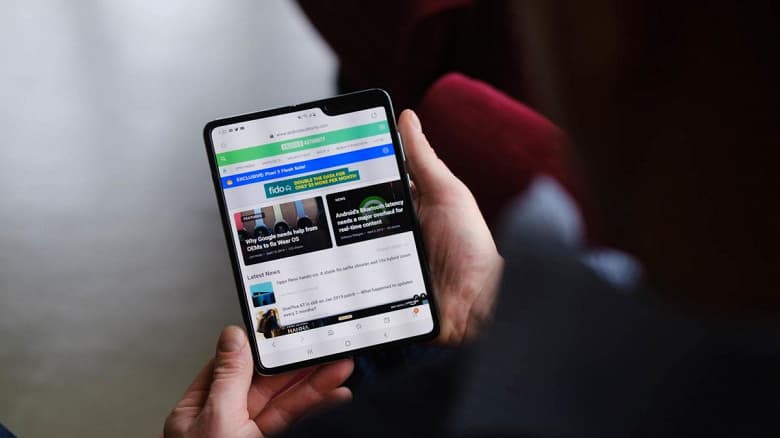 Samsung Galaxy Fold 2 станет крупнее, но при этом намного легче Samsung Galaxy Fold 2 станет крупнее, но при этом намного легче