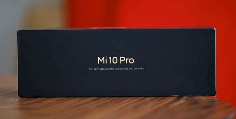 Флагманские смартфоны Xiaomi Mi 10 и Mi 10 Pro поступают в продажу в Европе