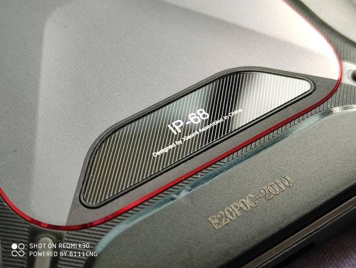 Xiaomi делает неубиваемый смартфон Comet с защитой IP68. Появились фотографии прототипа