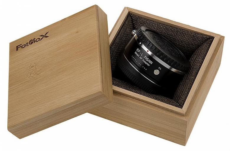 Адаптер Fotodiox Pro EF-L Fusion Smart AF Adapter позволяет ставить объективы Canon EF и EF-S на камеры с креплением Leica L