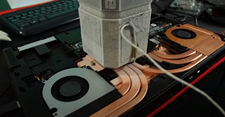 Ноутбук с 16-ядерным Ryzen 9 3950X и жидкий азот. Разгон позволяет превзойти результат Ryzen 9 3950X в настольном режиме