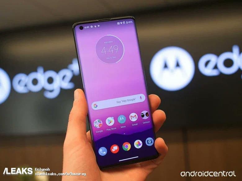Флагманский смартфон Motorola EDGE+ с экраном-водопадом на первых качественных фотографиях Флагманский смартфон Motorola EDGE+ с экраном-водопадом на первых качественных фотографиях