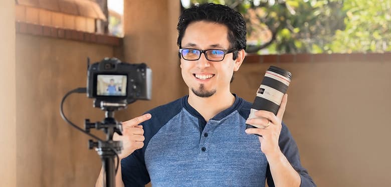 Canon превращает камеры EOS со сменными объективами в веб-камеры Canon превращает камеры EOS со сменными объективами в веб-камеры