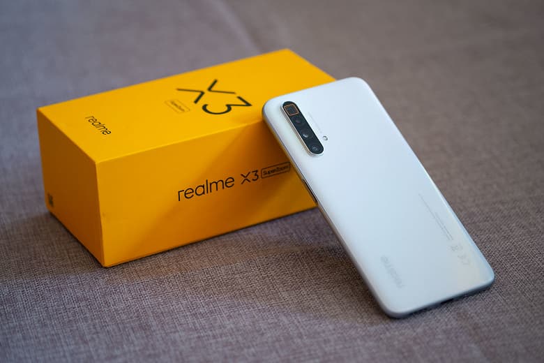 5-кратный оптический зум в смартфоне за 499 евро. В продажу поступает Realme X3 SuperZoom