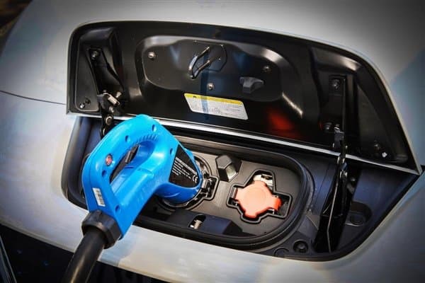 5 минут зарядки — 200 км пробега. Стандарт CHAdeMO 3.0 для электромобилей поднимает скорость зарядки на новый уровень