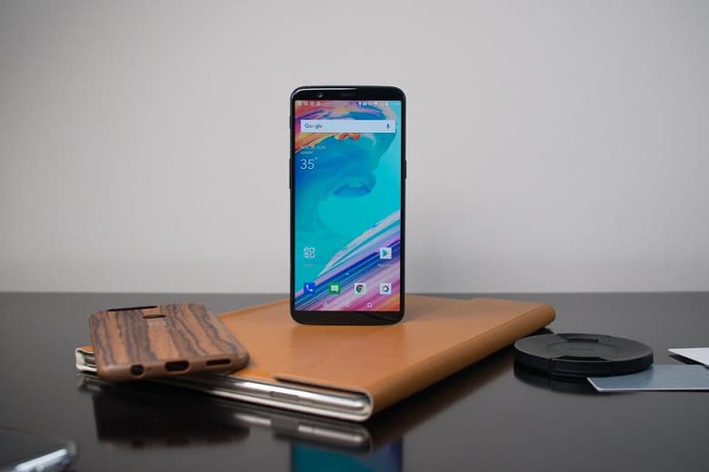 Древние «убийцы флагманов» OnePlus 5 и OnePlus 5T получили стабильную Android 10