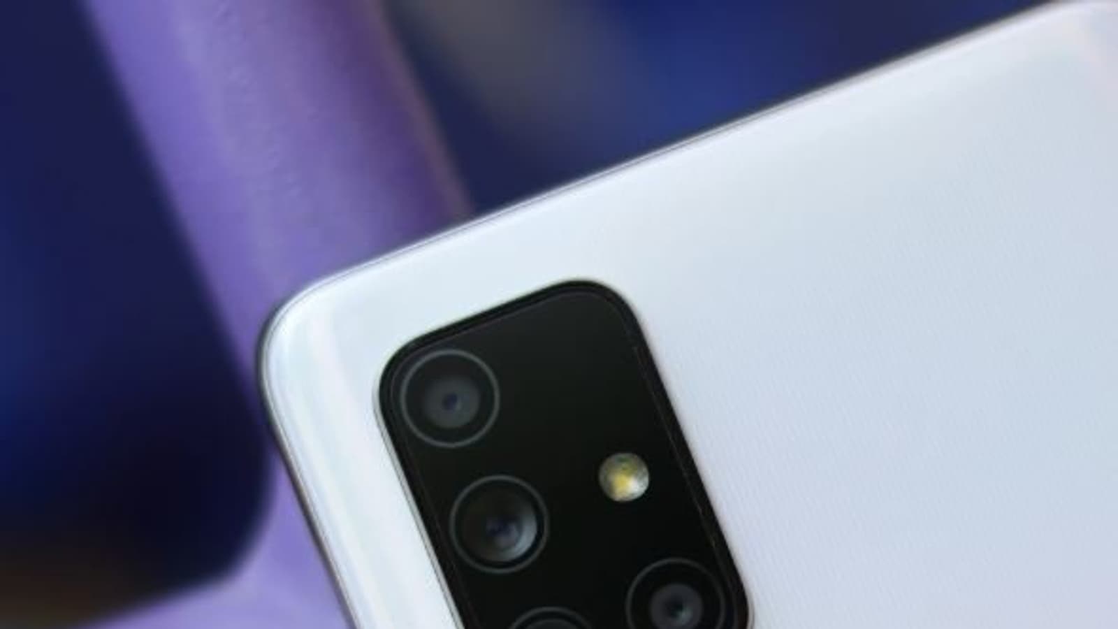 Самые популярные смартфоны Samsung могут получить оптическую стабилизацию