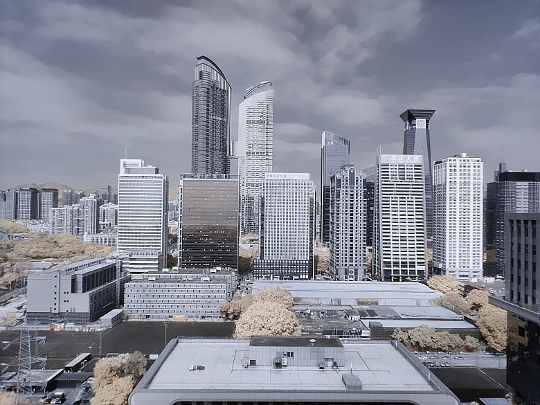 «Рентгеновское» видение OnePlus 8 Pro отключат только в китайских смартфонах