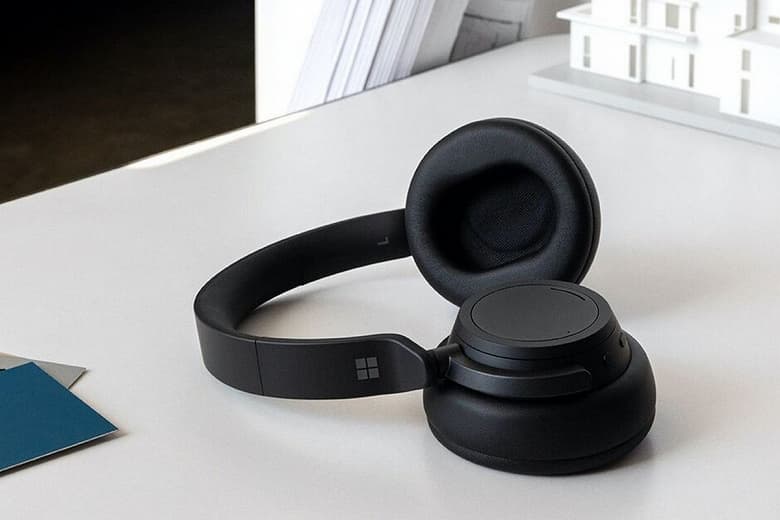 Microsoft Surface Headphones 2 — ещё лучше и при этом дешевле. Новые наушники стали автономнее