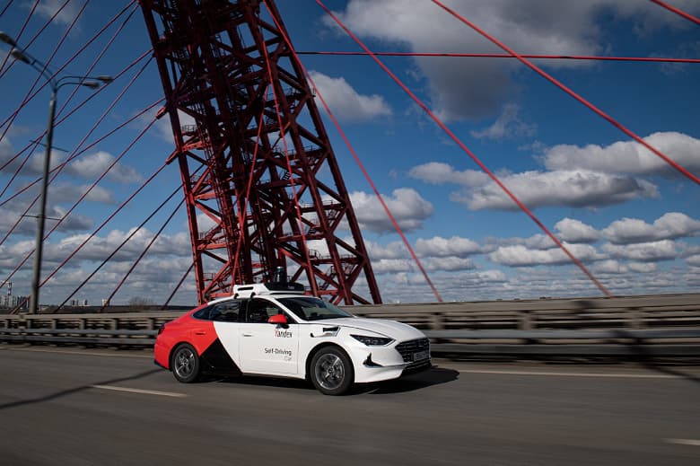 Яндекс представил беспилотный Hyundai Sonata