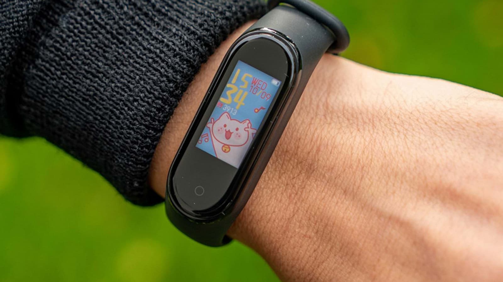 После анонса Xiaomi Mi Band 5 обрушились цены на Xiaomi Mi Band 4