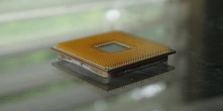 В процессорах Intel обнаружена уязвимость, получившая название CrossTalk