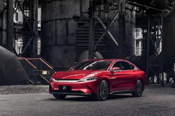 BYD Han — первый в мире серийный автомобиль с поддержкой 5G