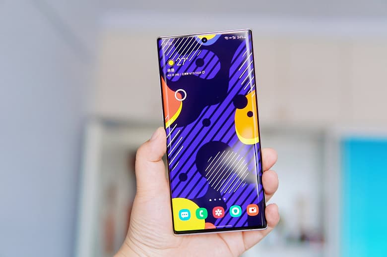 Samsung Galaxy Note20 Ultra может стать смартфоном с самыми тонкими рамками Samsung Galaxy Note20 Ultra может стать смартфоном с самыми тонкими рамками