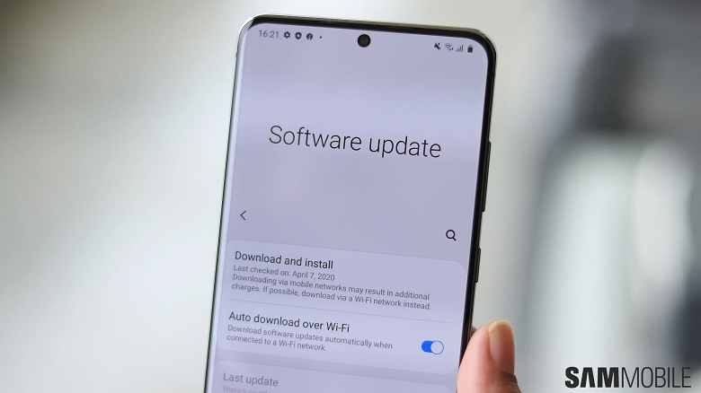Важное обновление флагманских Samsung Galaxy S20. Новые функции, улучшенная съёмка и июльский апдейт безопасности Важное обновление флагманских Samsung Galaxy S20. Новые функции, улучшенная съёмка и июльский апдейт безопасности