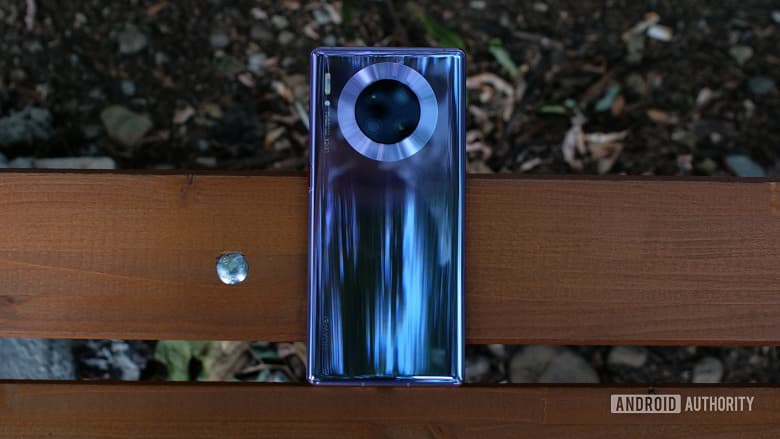 У европейских Huawei Mate 30 и Huawei Mate 30 Pro праздник. Началось распространение большого обновления EMUI 10.1