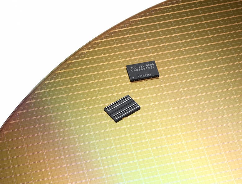 Компания Samsung столкнулась со сложностями при освоении норм 5 нм Компания Samsung столкнулась со сложностями при освоении норм 5 нм
