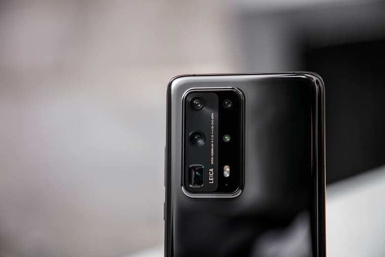 Самый крутой камерофон Huawei P40 Pro+ приехал в Россию. Заметно дешевле, чем в Европе