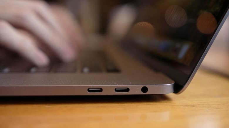 Нет, Thunderbolt из компьютеров Apple не исчезнет. Компания подтвердила, что будет использовать Thunderbolt 4 в грядущих ПК без CPU Intel