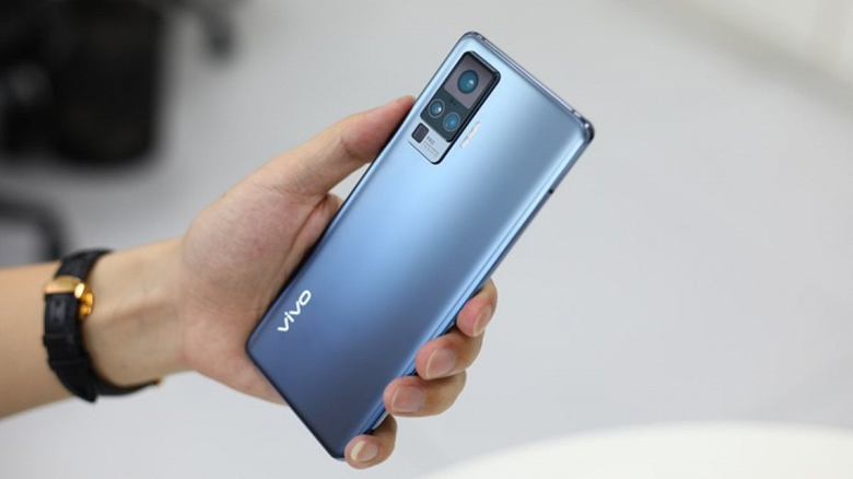 В России вышел уникальный смартфон с суперстабилизацией. Vivo X50 Pro уже в магазинах