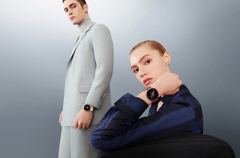 Новейшие умные часы Huawei Watch RS могут получить камеру и динамик