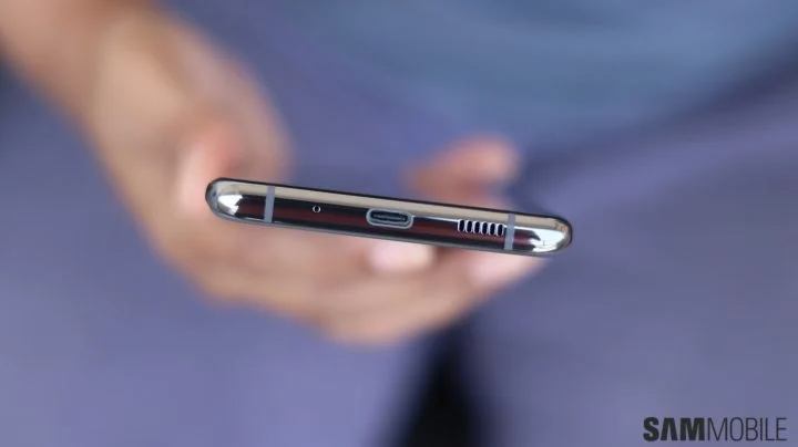 Флагманы Samsung устроили голодовку. Galaxy S20, S20+ и S20 Ultra отказываются заряжаться Флагманы Samsung устроили голодовку. Galaxy S20, S20+ и S20 Ultra отказываются заряжаться
