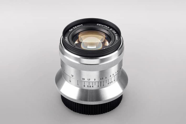 «Швабе» анонсирует полнокадровый объектив «Зенитар-12» с креплением Sony E