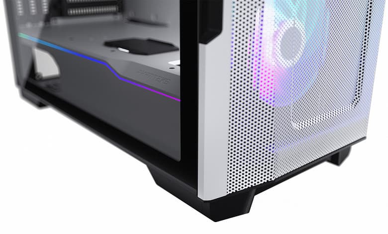 Передняя панель корпуса Phanteks Eclipse P500A изготовлена из мелкой сетки