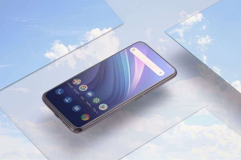 Представлен самый дешевый в мире смартфон с пентакамерой