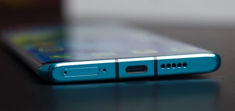 Флагманские смартфоны Huawei станут похожи на флагманы Samsung