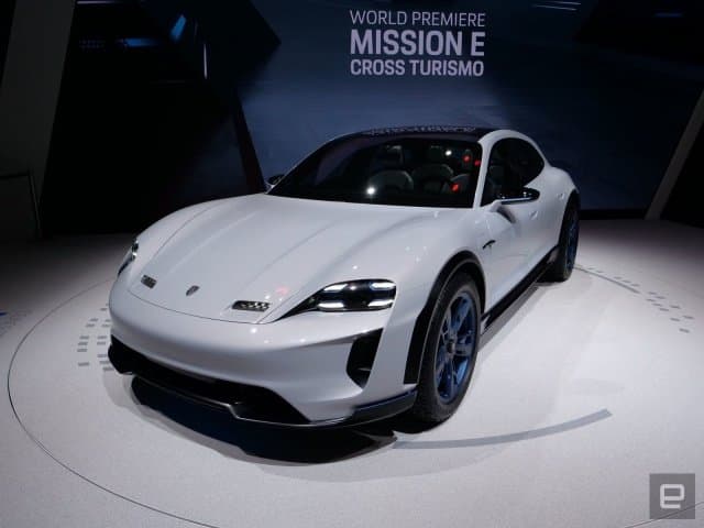Porsche переносит выпуск второго электромобиля на 2021 год