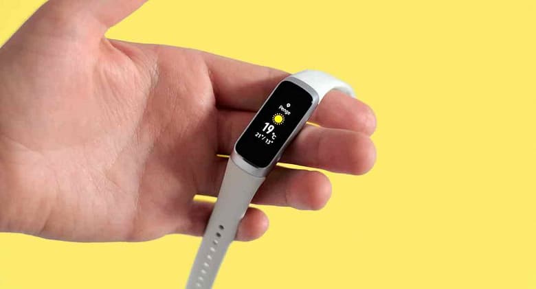 Условный конкурент для Xiaomi Mi Smart Band 5 в исполнении Samsung. Компания готовит трекер Galaxy Fit2 Условный конкурент для Xiaomi Mi Smart Band 5 в исполнении Samsung. Компания готовит трекер Galaxy Fit2
