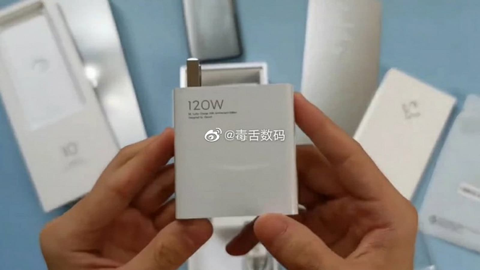 Xiaomi Mi 10 Ultra в рабочем состоянии на качественных живых снимках и первое фото на смартфон