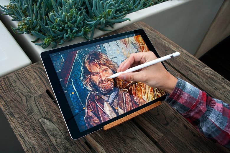 Apple iPad — всё ещё безусловно самые популярные планшеты в мире. Рынок планшетов в целом существенно вырос Apple iPad — всё ещё безусловно самые популярные планшеты в мире. Рынок планшетов в целом существенно вырос