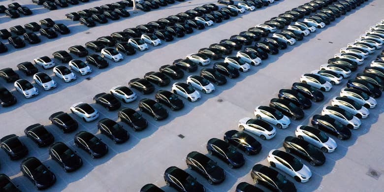 Китайцы выбирают Tesla. Model 3 заняла более 10% рынка электромобилей по итогам июля Китайцы выбирают Tesla. Model 3 заняла более 10% рынка электромобилей по итогам июля