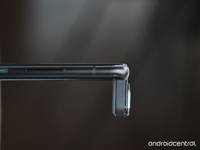 90-герцевые экраны без всяких вырезов, стереодинамики и топовые платформы Qualcomm. Представлены флагманы Asus ZenFone 7 и 7 Pro