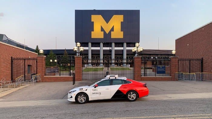 Яндекс запустил на дороги США автомобили без человека за рулём Яндекс запустил на дороги США автомобили без человека за рулём