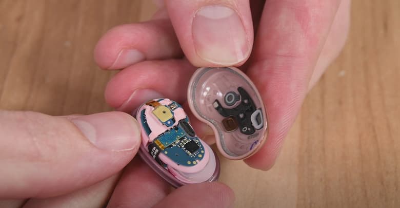 Apple AirPods — 0, Samsung Galaxy Buds Live — 8. Новинка корейского гиганта очень ремонтопригодна Apple AirPods — 0, Samsung Galaxy Buds Live — 8. Новинка корейского гиганта очень ремонтопригодна