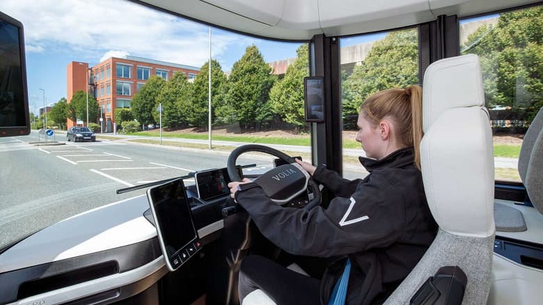 Правильный городской электрический грузовик. Volta Zero впечатляет площадью остекления кабины