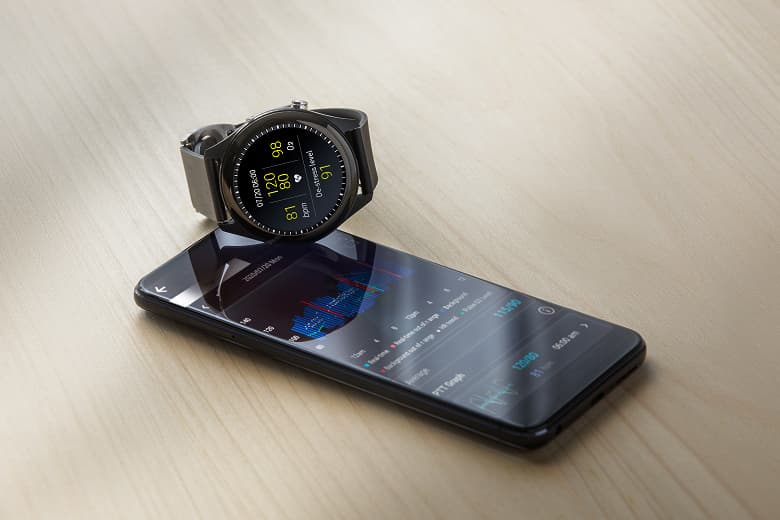 Умные часы Asus VivoWatch SP доступны в России сразу с хорошей скидкой