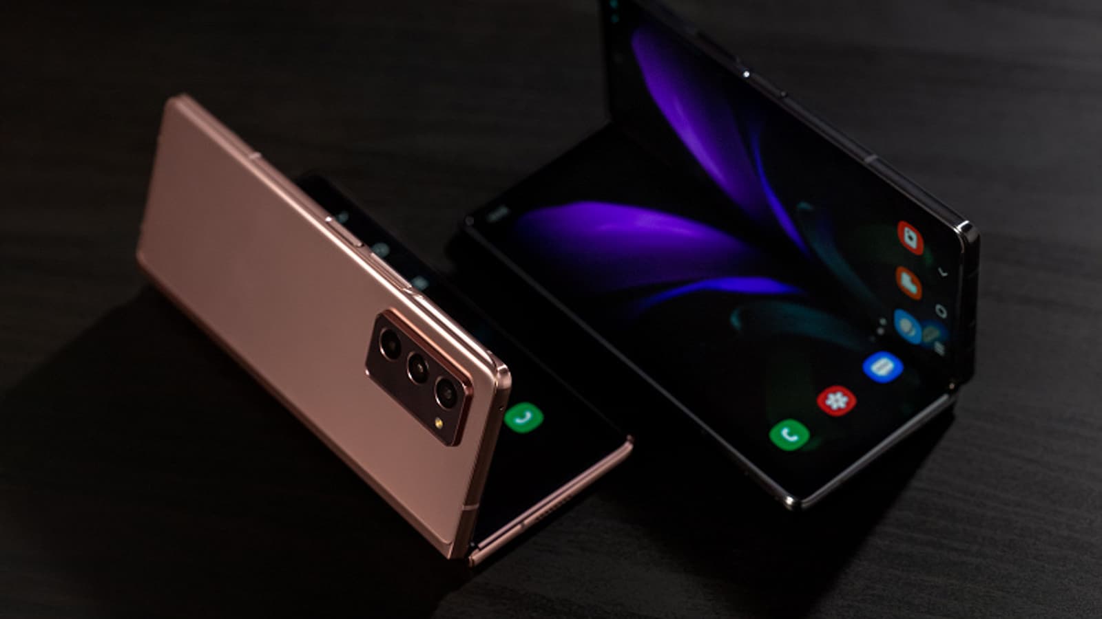 Почти идеальный гибкий смартфон Samsung. Представлен Galaxy Z Fold2