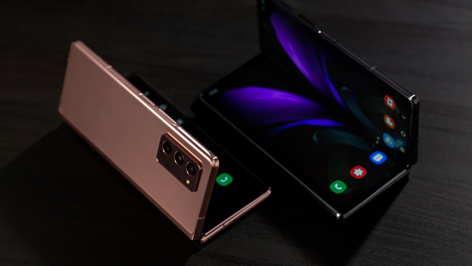 Лучшая версия Samsung Galaxy Z Fold2 выйдет раньше срока и только в Китае