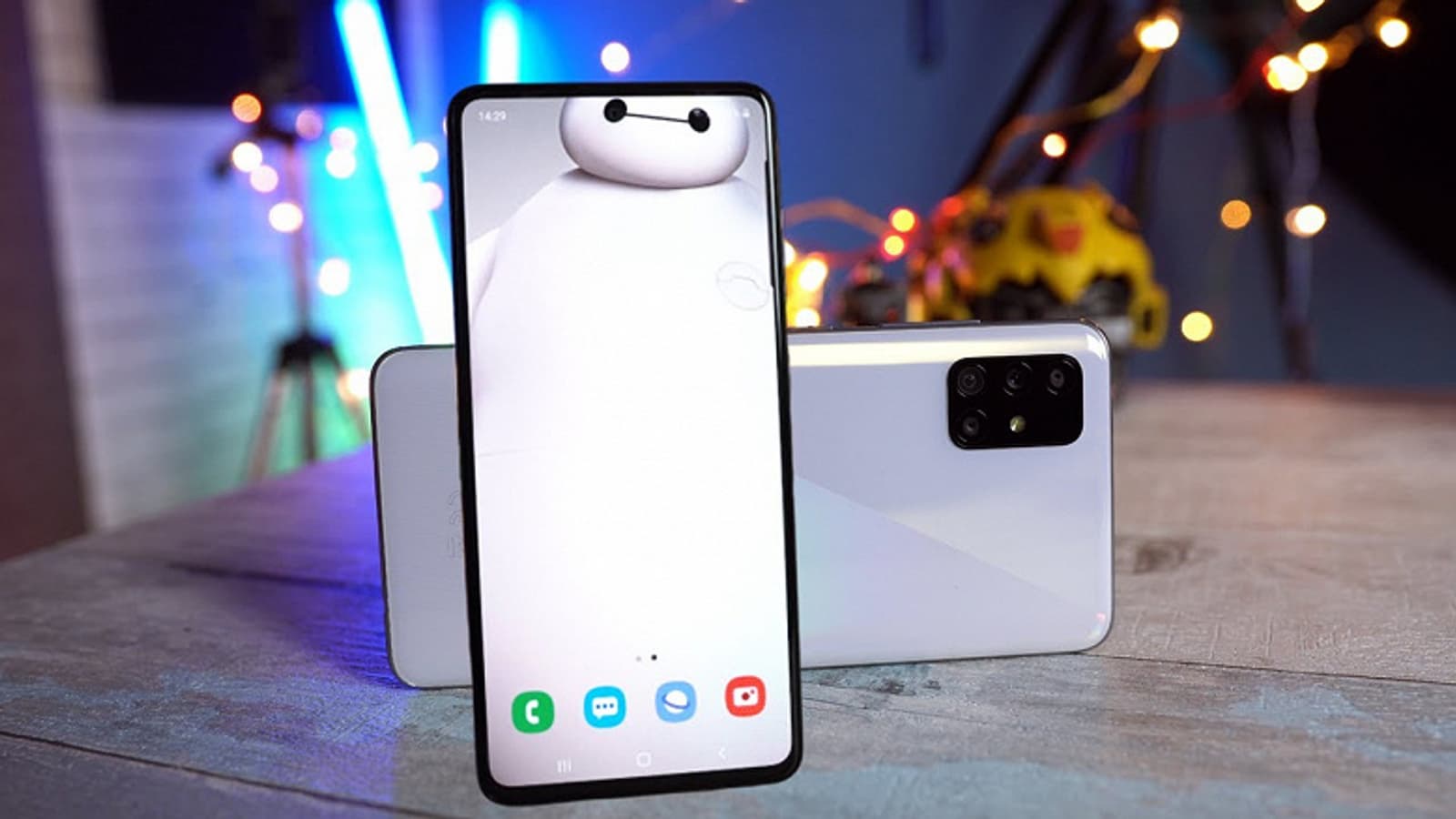 Этот смартфон Samsung, вероятно, будет популярнее большинства новых iPhone при меньшей цене. Galaxy A52 получит новую камеру