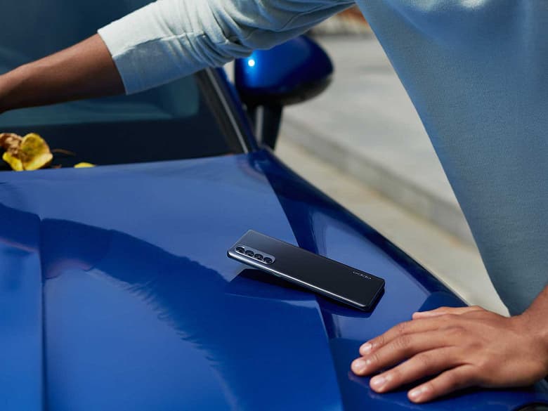 Oppo впервые покажет «беспроводную зарядку в движении» Oppo впервые покажет «беспроводную зарядку в движении»