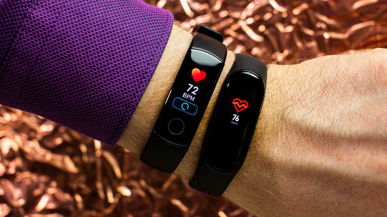 Xiaomi Mi Band 5 и Amazfit Band 5 на пороге важного обновления Xiaomi Mi Band 5 и Amazfit Band 5 на пороге важного обновления