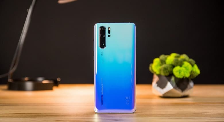 Huawei подтянула математику. Компания открыла новый НИИ Huawei подтянула математику. Компания открыла новый НИИ