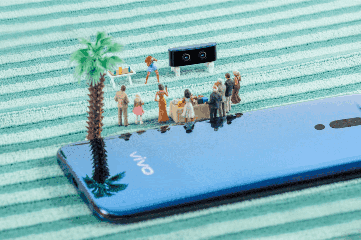 Первый смартфон со съёмной камерой в действии. Презентация концепта Vivo