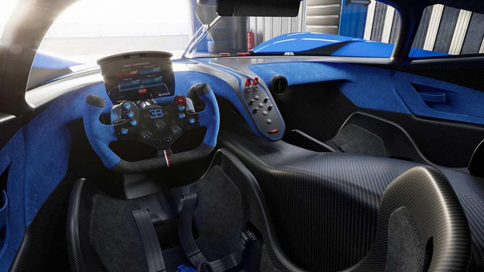 1825 л.с. на 1240 кг массы и максимальная скорость свыше 500 км/ч. Анонсирован гиперкар Bugatti Bolide