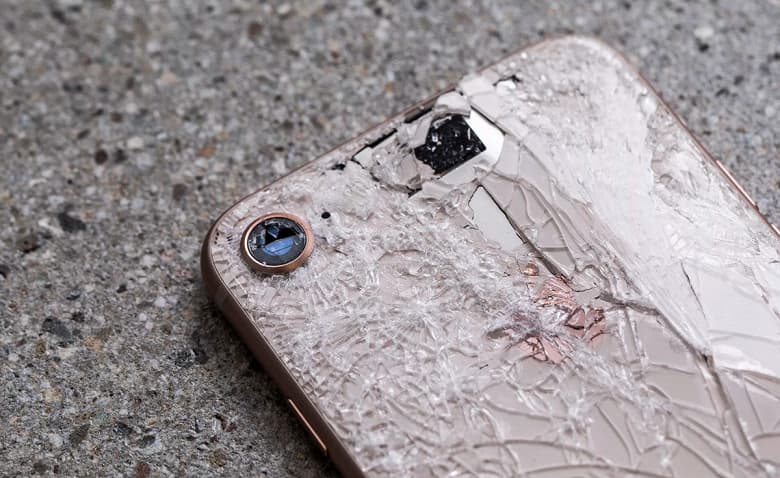 Продажи iPhone рухнули на четверть. В денежном выражении по итогам прошедшего финансового квартала Продажи iPhone рухнули на четверть. В денежном выражении по итогам прошедшего финансового квартала